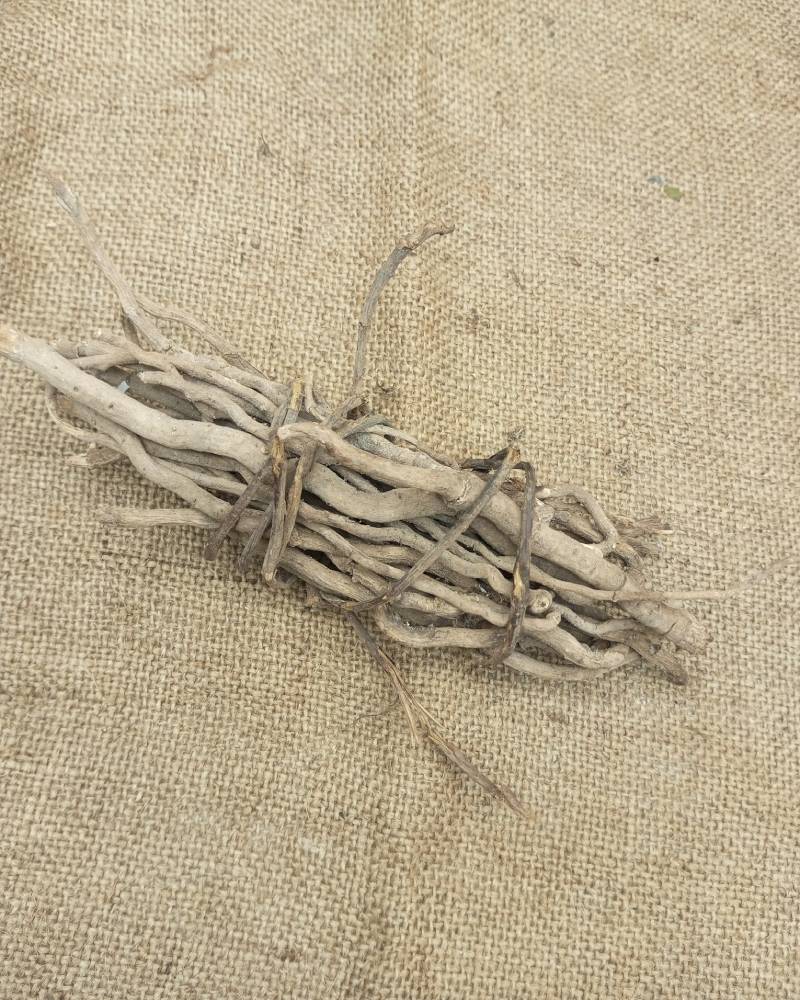 Racine de Mondia whitei (isirigun)